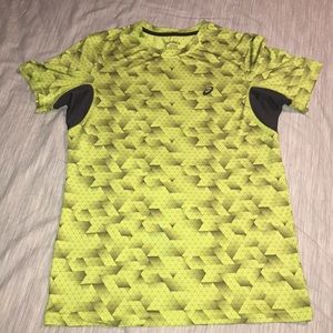 asics men’s shirt sleeve workout yellow shirt